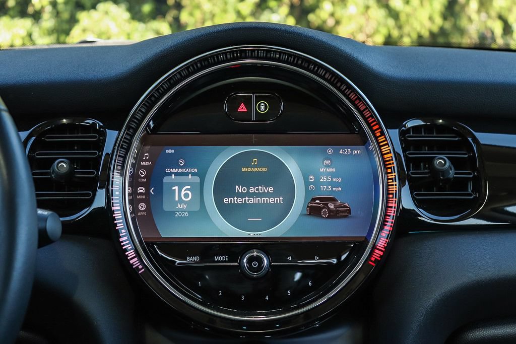 Used 2023 MINI Cooper 2-Door Hardtop FWD image 18