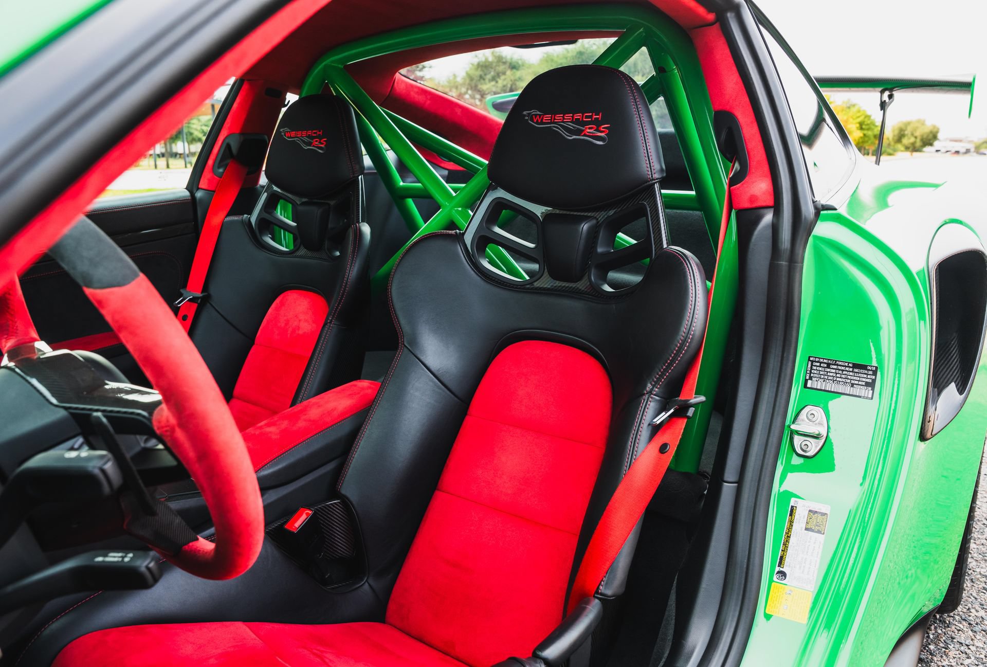 Used 2018 Porsche 911 GT2 RS RWD image 40