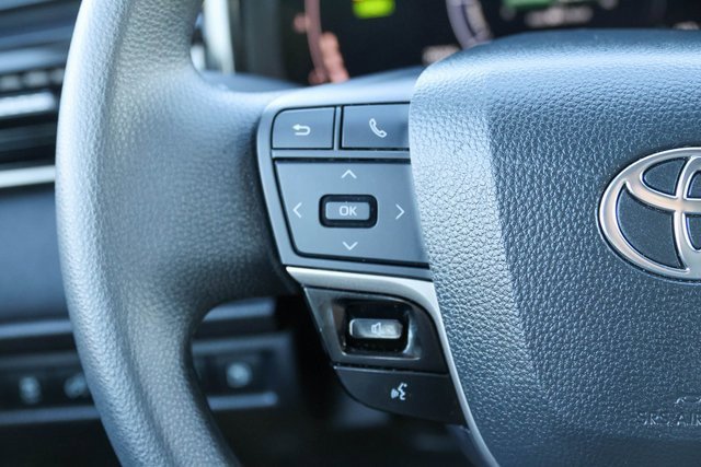 Used 2025 Toyota Camry LE image 25