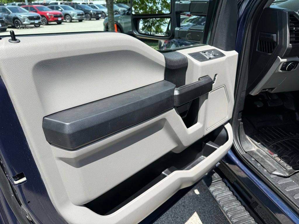 Used 2018 Ford F250 XL w/ Power Equipment Group AWD/4WD image 12