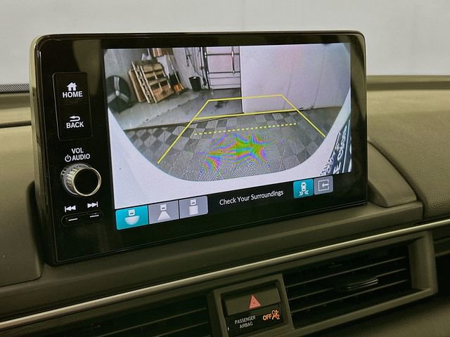 Used 2025 Honda Pilot Touring image 18