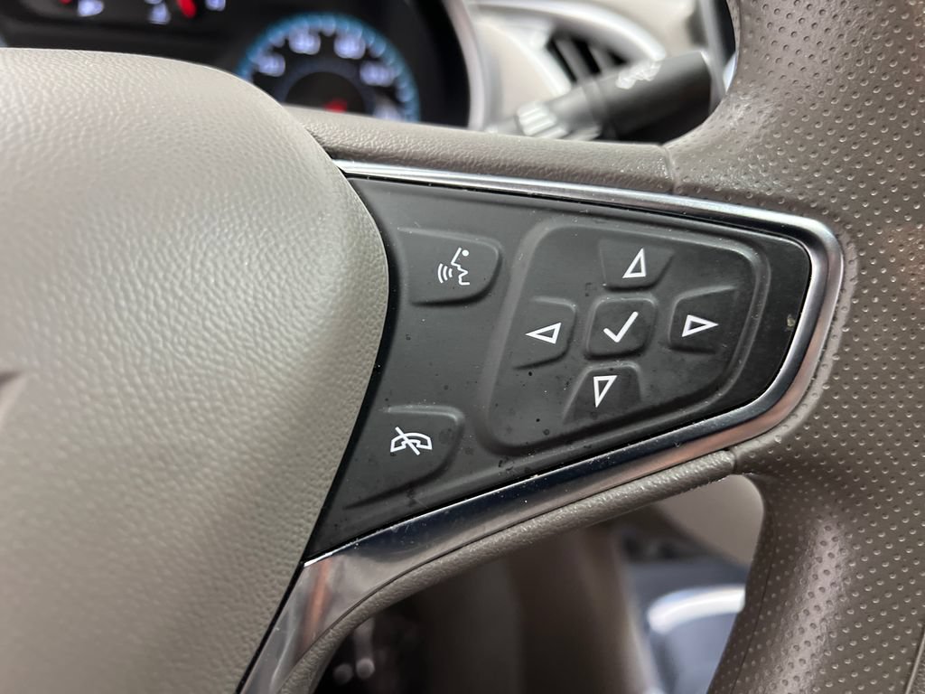 Used 2025 Chevrolet Malibu LT FWD image 44