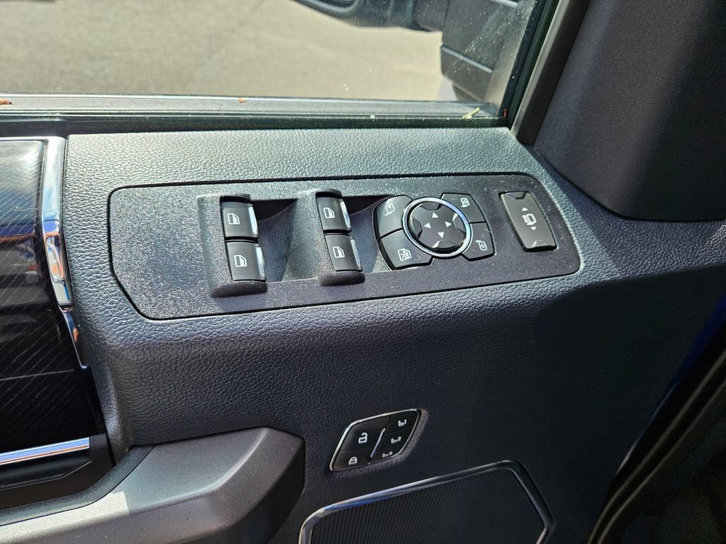 Used 2022 Ford F350 Platinum AWD/4WD image 23