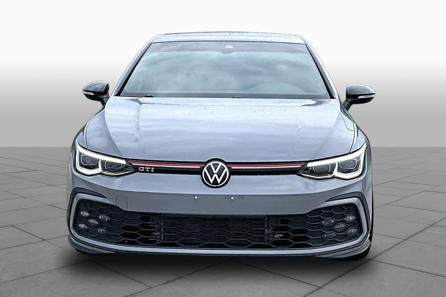 Used 2024 Volkswagen GTI SE FWD image 3