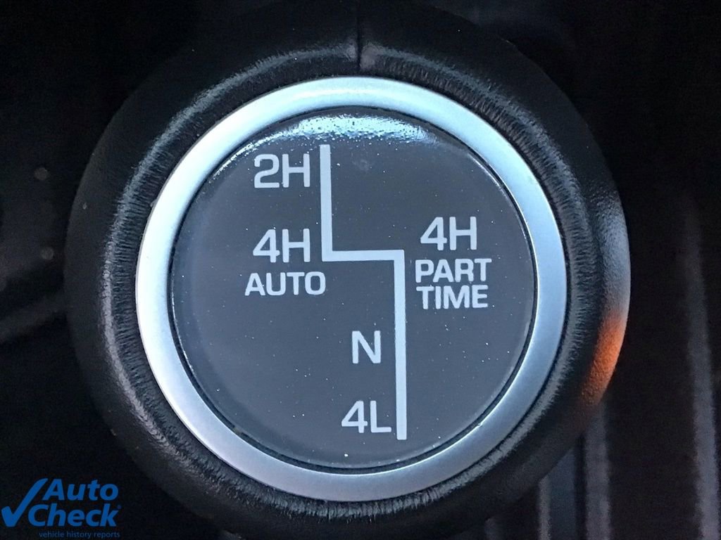 Used 2022 Jeep Wrangler Unlimited Sahara w/ Cold Weather Group image 28