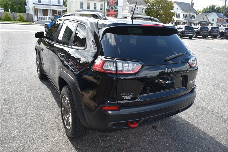 Used 2022 Jeep Cherokee Trailhawk w/ Comfort/Convenience Group AWD/4WD image 6