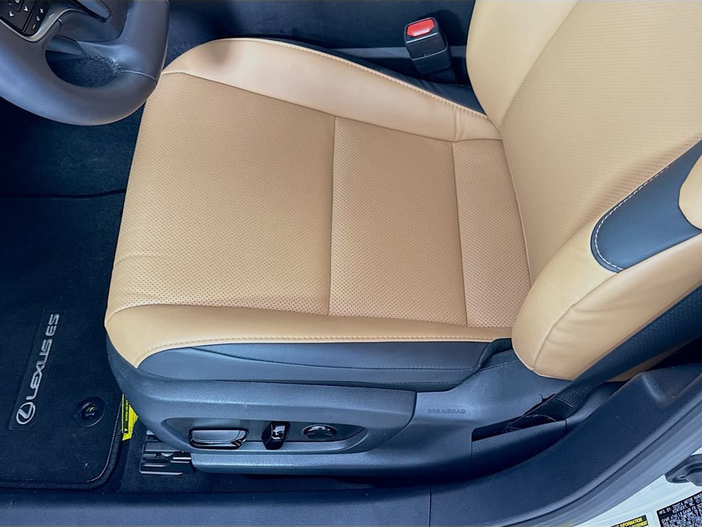Used 2024 Lexus ES 350 w/ Premium Package FWD image 20