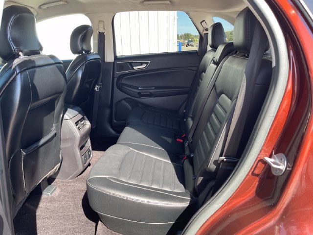 Used 2016 Ford Edge SEL w/ Equipment Group 201A AWD/4WD image 25