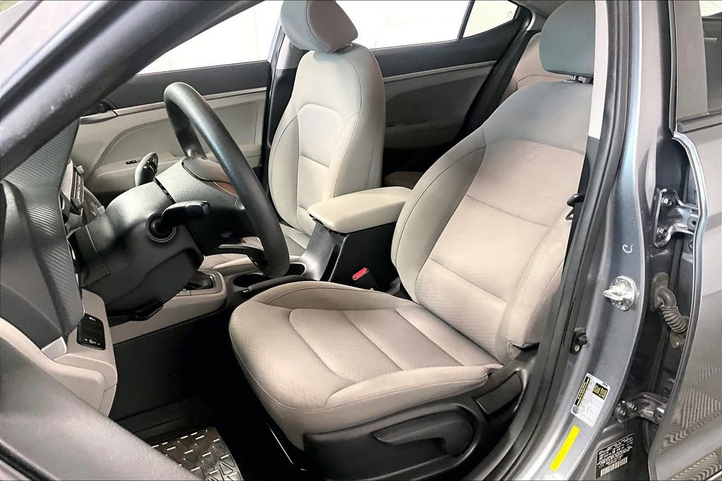 Used 2019 Hyundai Elantra SE image 24