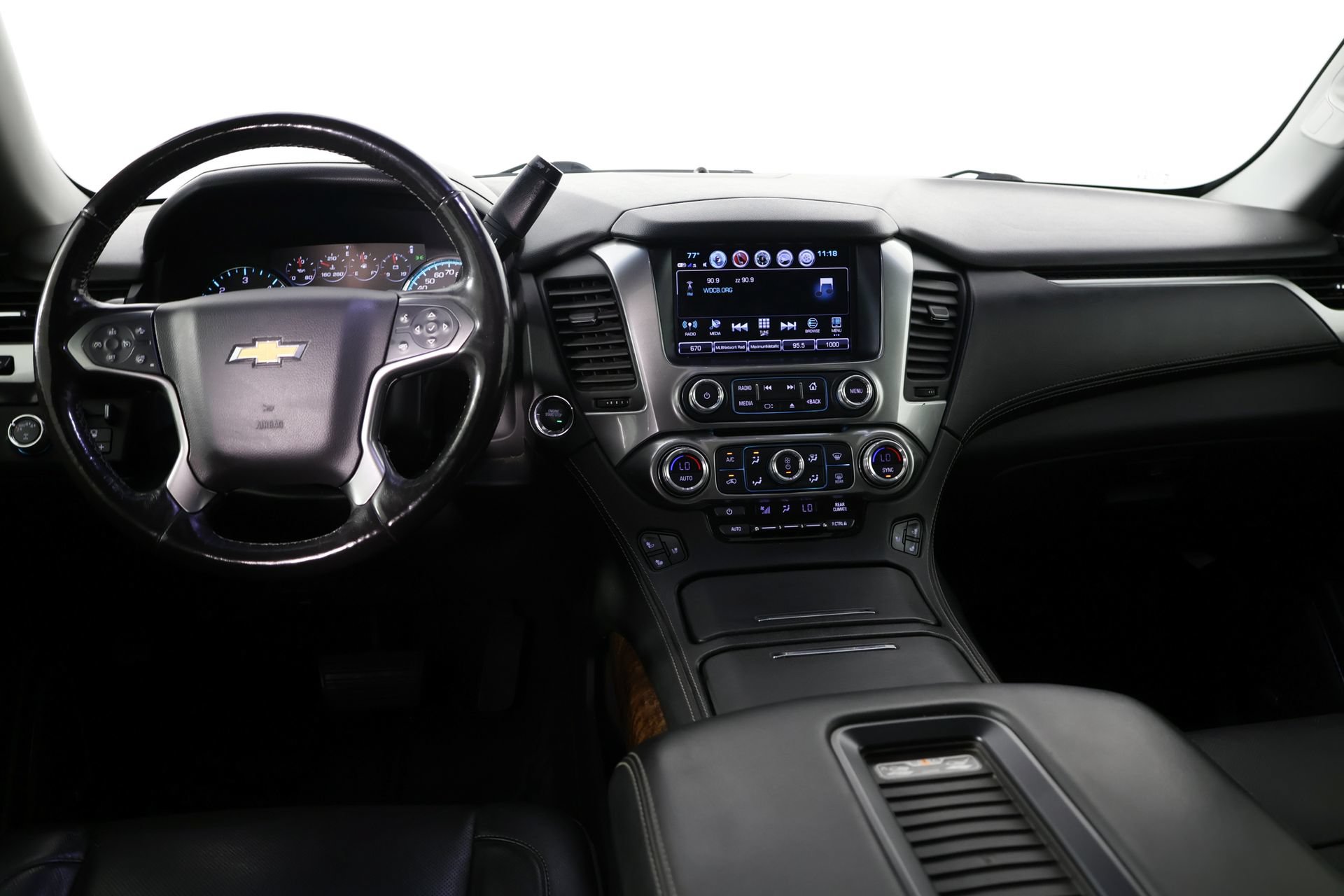 Used 2018 Chevrolet Suburban Premier AWD/4WD image 28