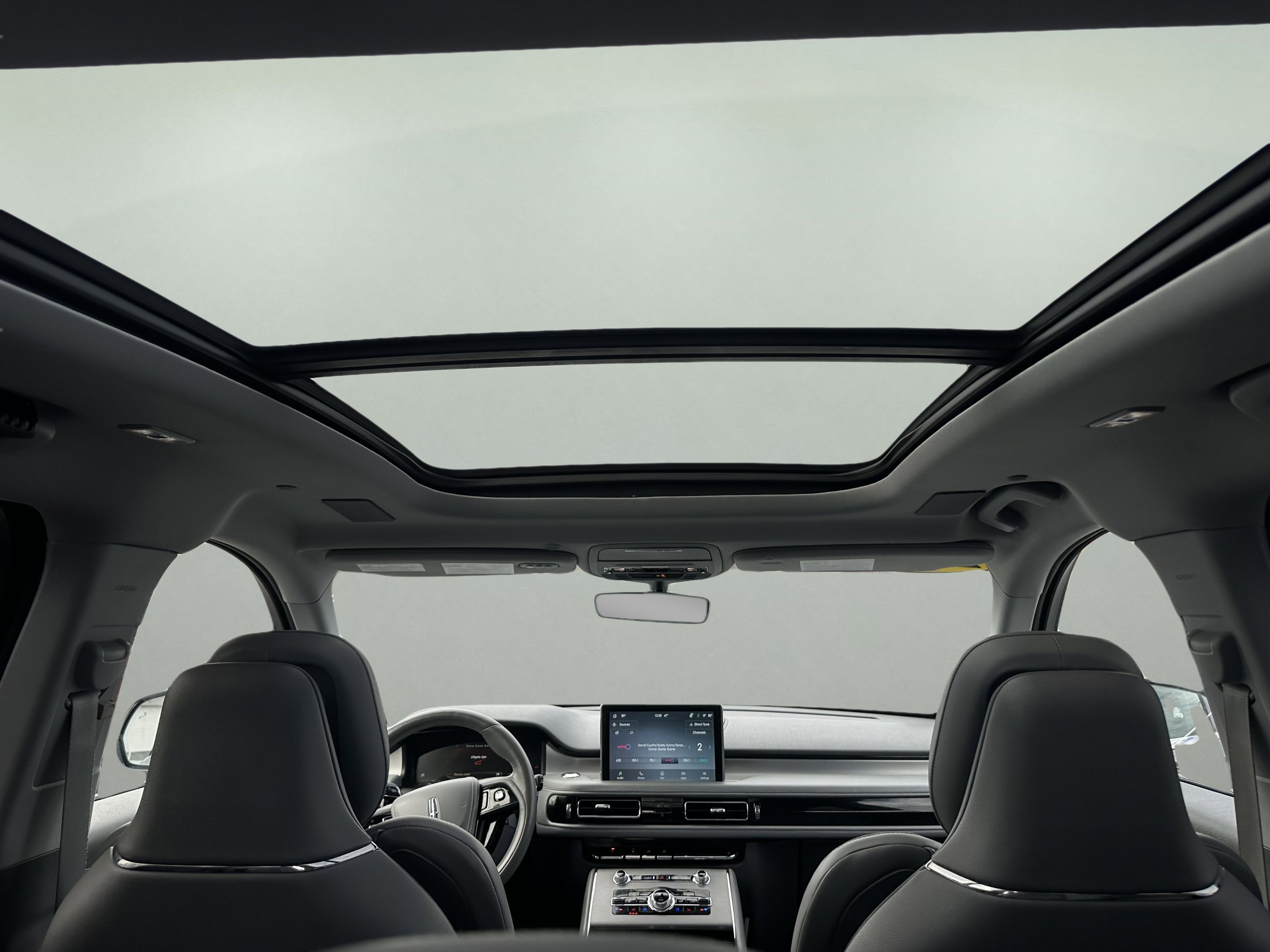 Used 2021 Lincoln Aviator Reserve w/ Equipment Group 202A image 16