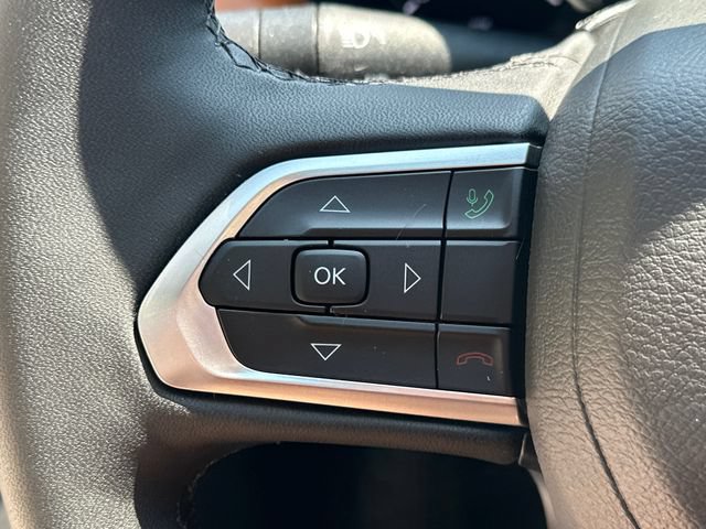 Used 2025 Jeep Compass Limited AWD/4WD image 26