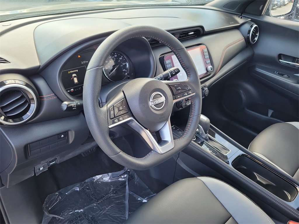 Used 2024 Nissan Kicks SR w/ SR Premium Package image 21
