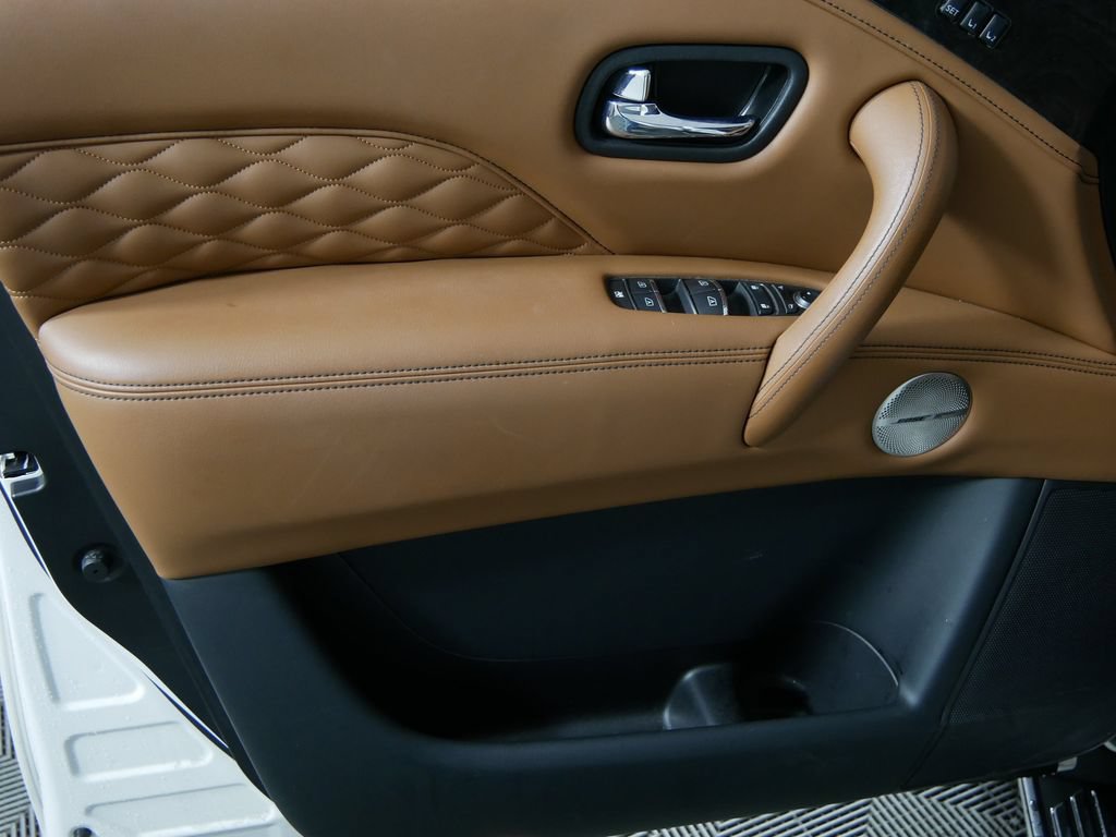 Used 2022 INFINITI QX80 Sensory AWD/4WD image 14
