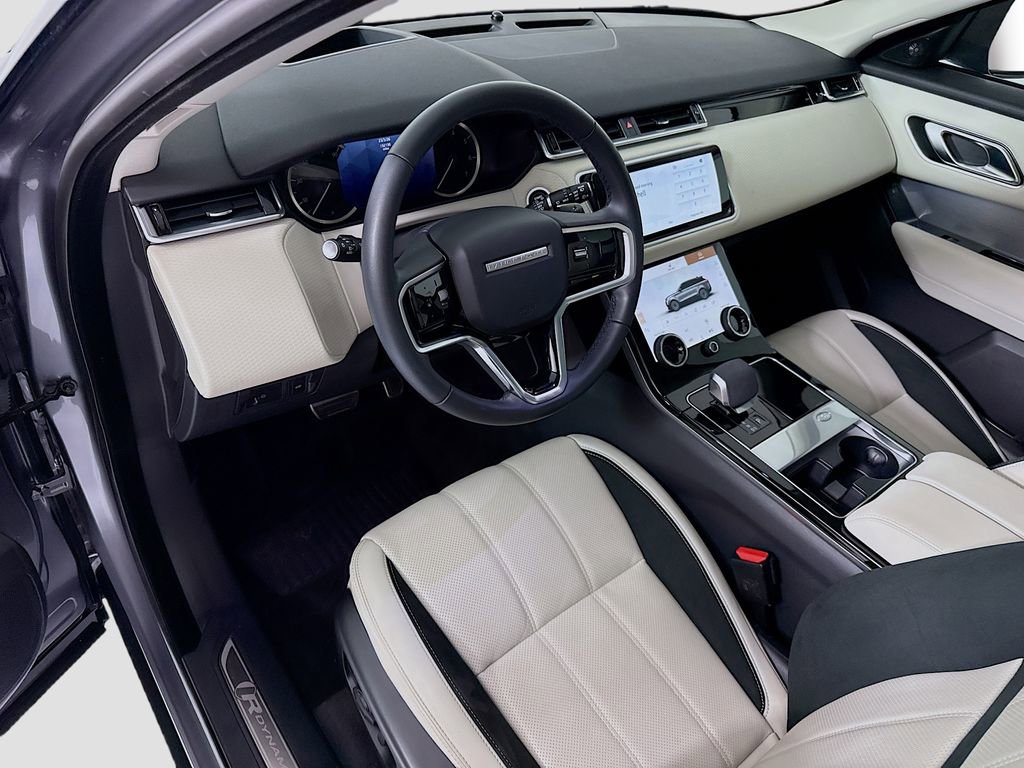 Used 2023 Land Rover Range Rover Velar R-Dynamic S image 9