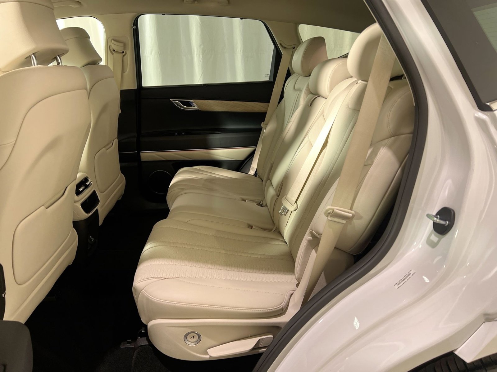 Used 2023 Genesis GV80 3.5T image 26