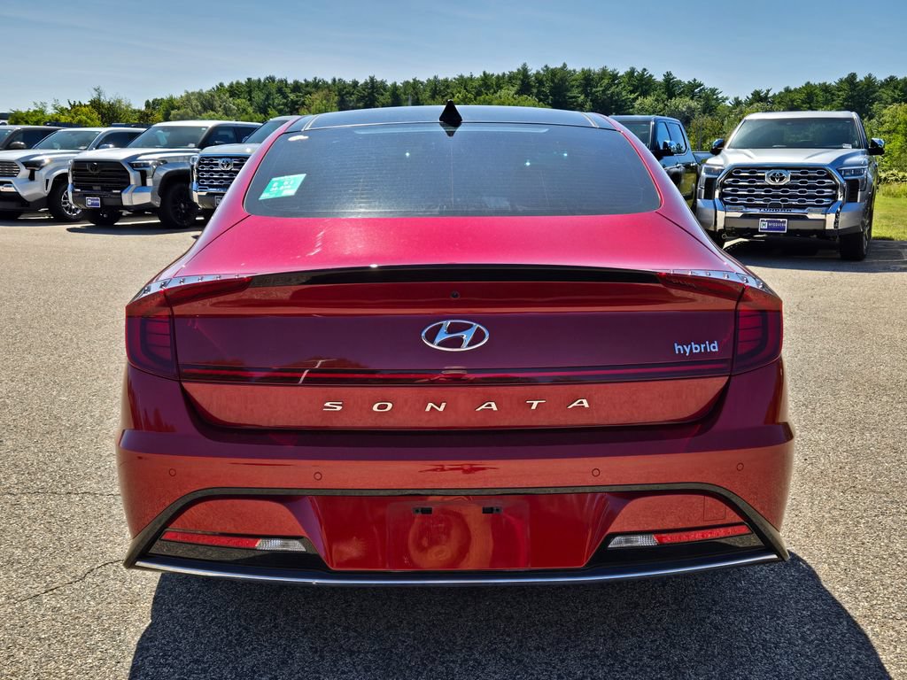 Used 2023 Hyundai Sonata Limited w/ Cargo Package FWD image 4