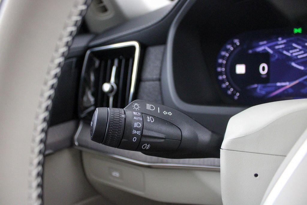 New 2026 Volvo XC90 B6 Ultra w/ Protection Package AWD/4WD image 13