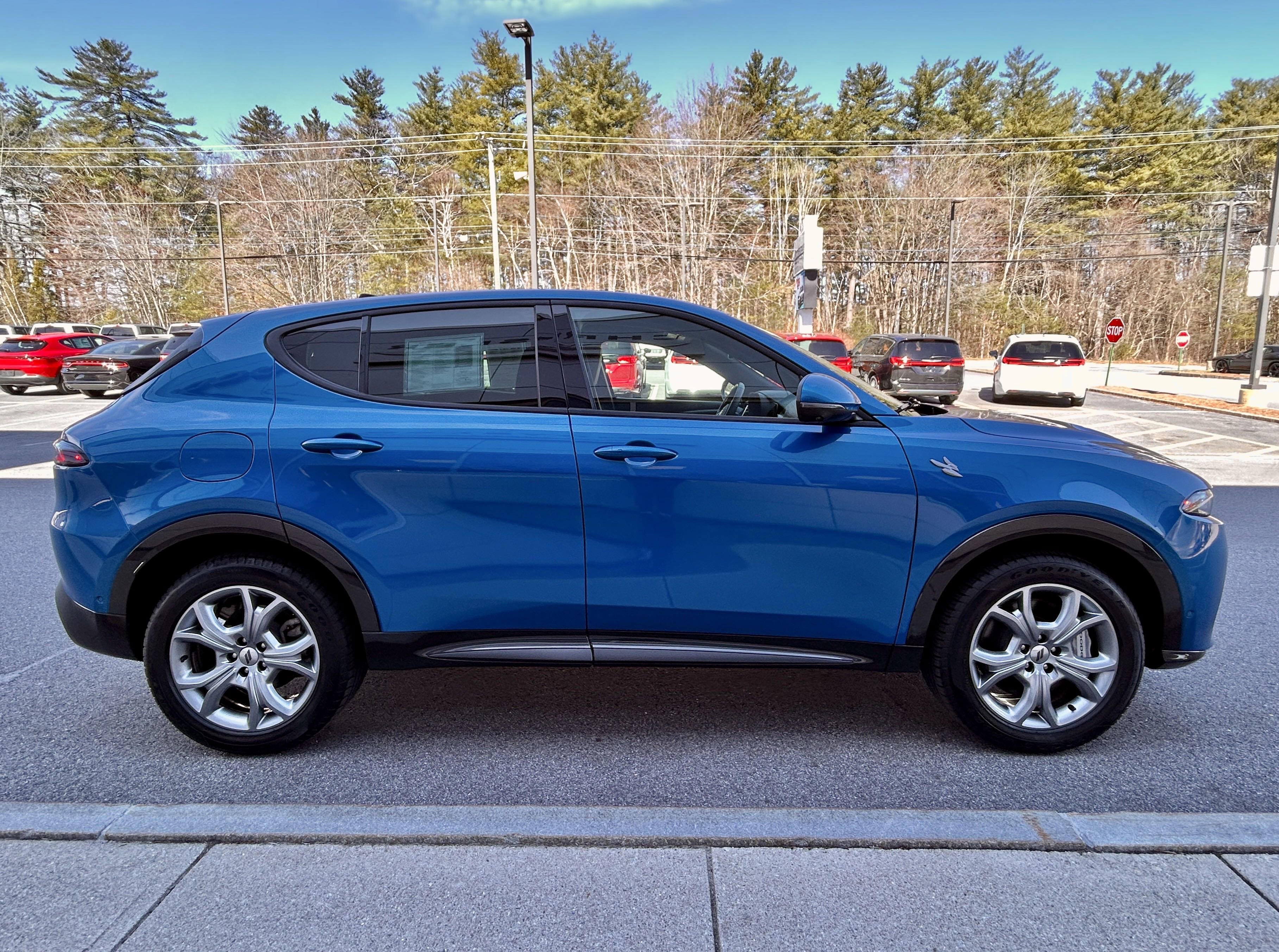 Certified 2024 Dodge Hornet R/T w/ Tech Pack w/o Parking AWD/4WD image 17