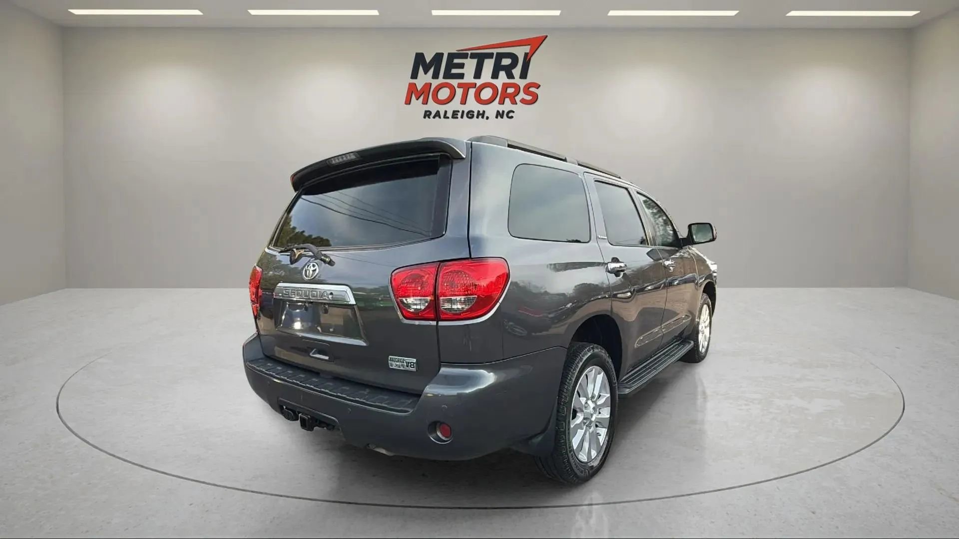 Used 2016 Toyota Sequoia Platinum image 5