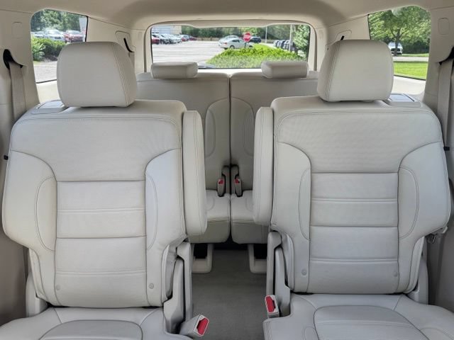 Used 2023 GMC Acadia Denali w/ Denali Ultimate Package AWD/4WD image 29