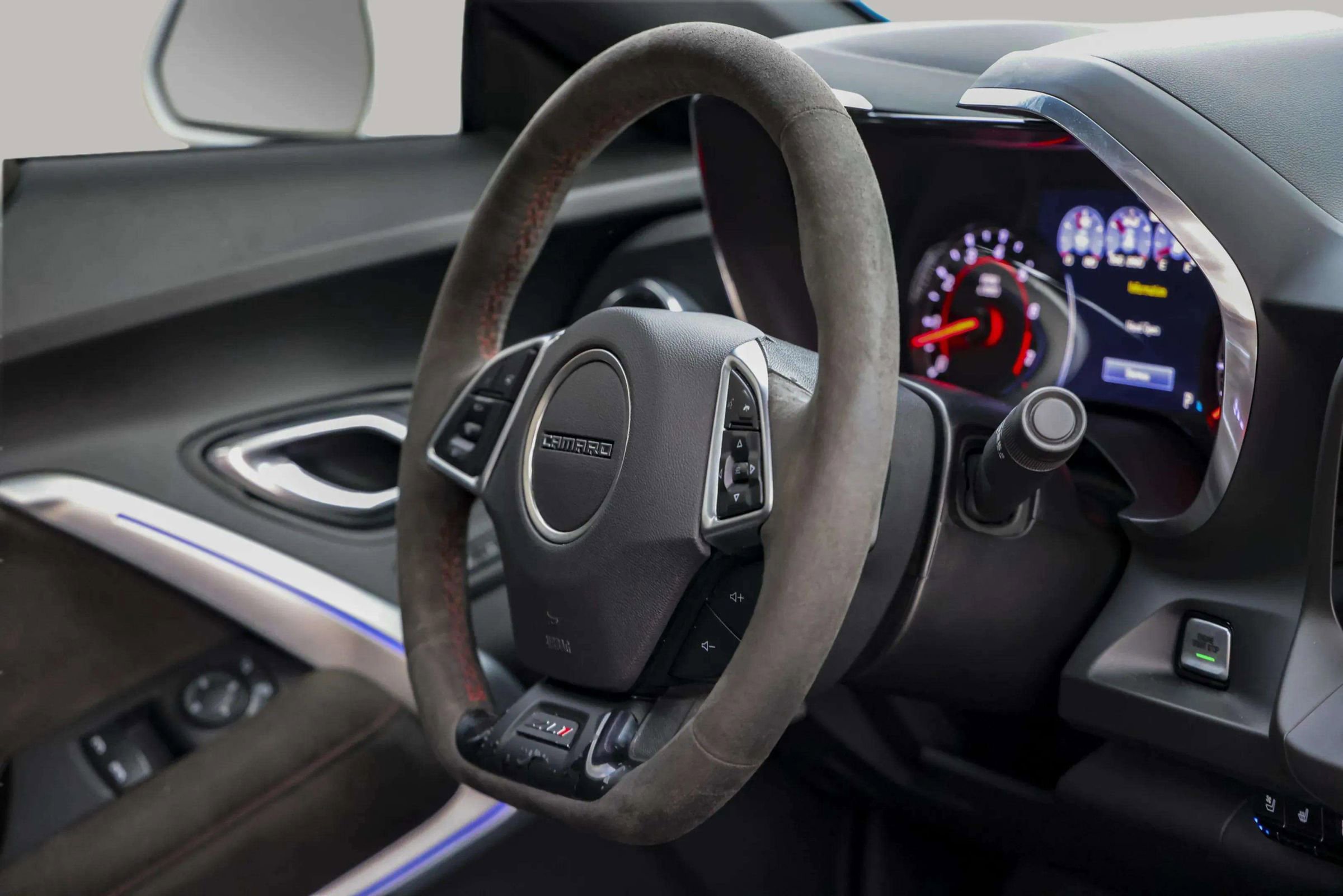 Used 2019 Chevrolet Camaro ZL1 image 35