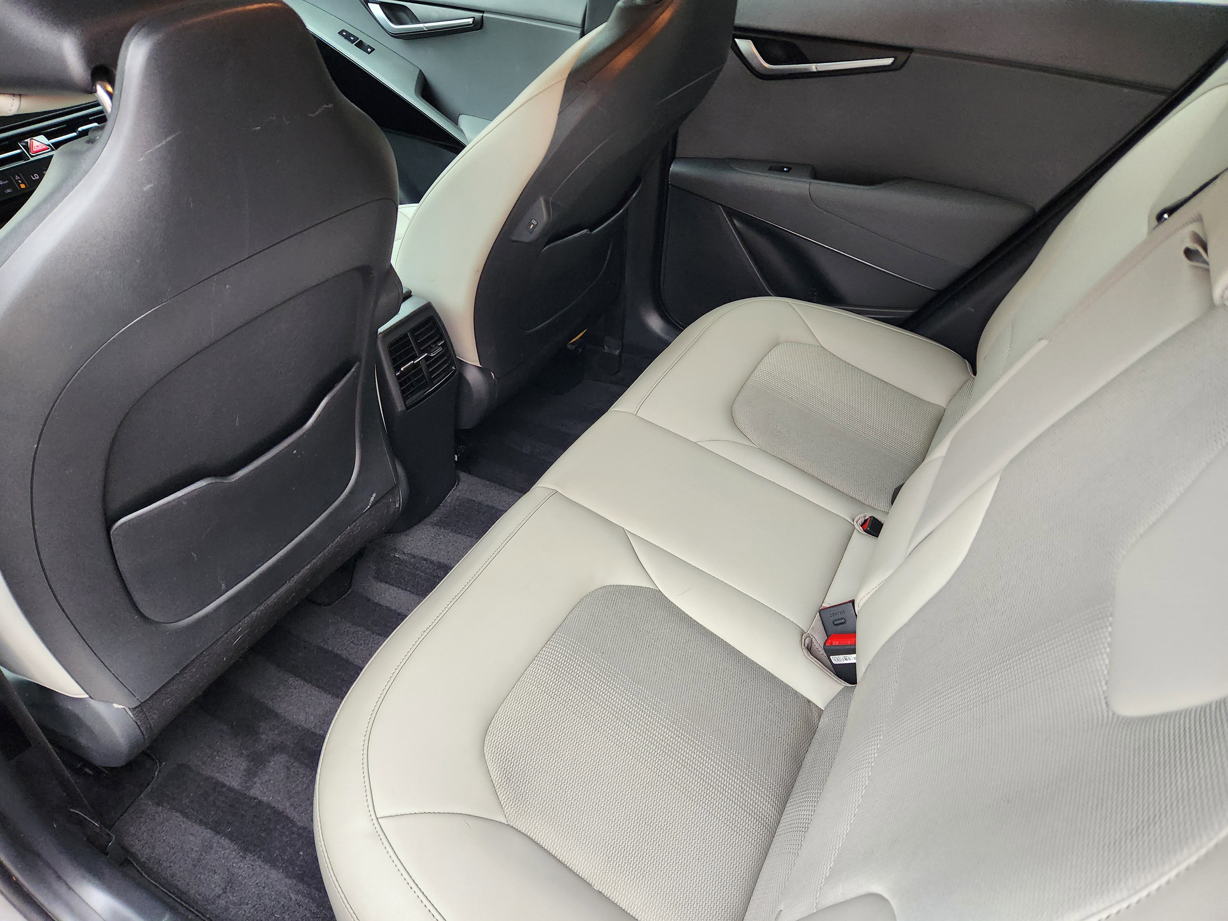 Used 2023 Kia Niro EX image 37