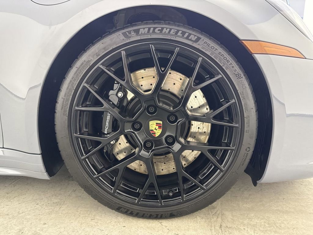Certified 2023 Porsche 911 Carrera GTS w/ Premium Package image 15