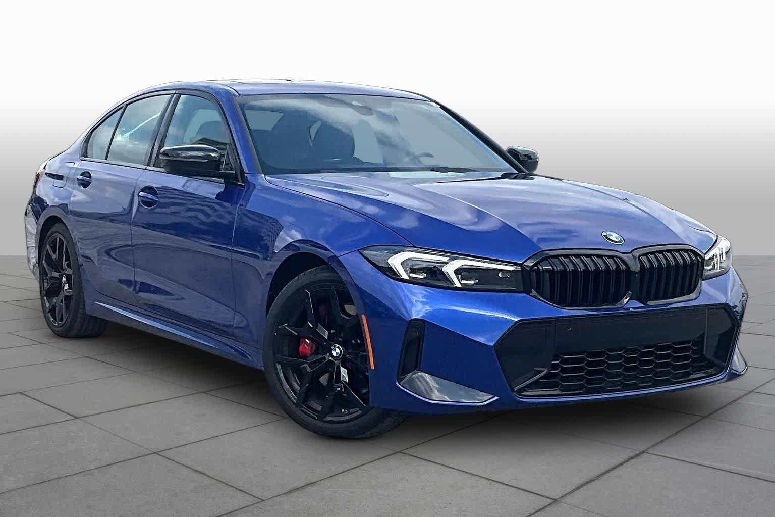 Used 2026 BMW 330i Sedan w/ M Sport Package RWD image 2