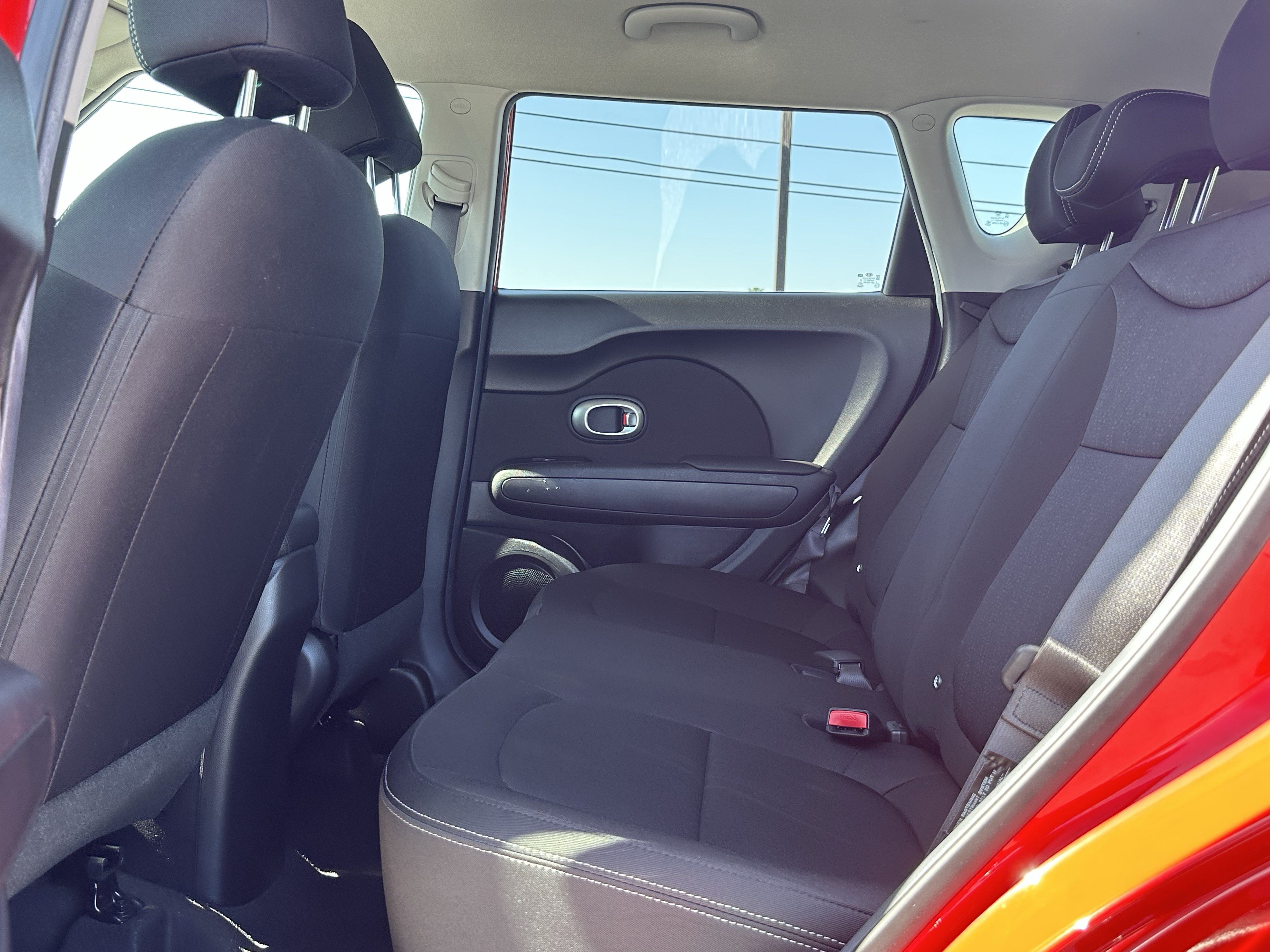 Used 2019 Kia Soul FWD image 19