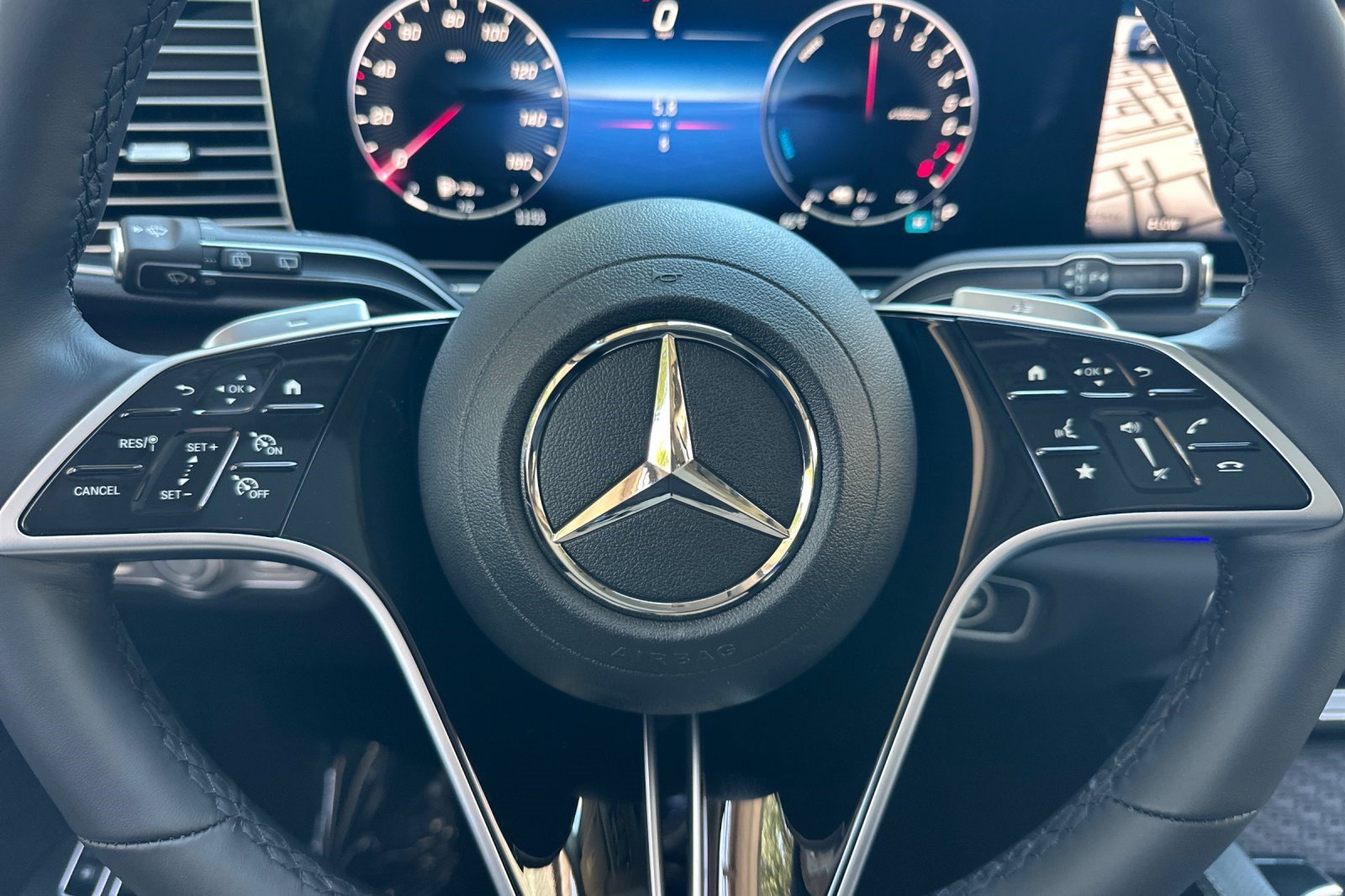 New 2026 Mercedes-Benz GLE 450e 4MATIC image 16