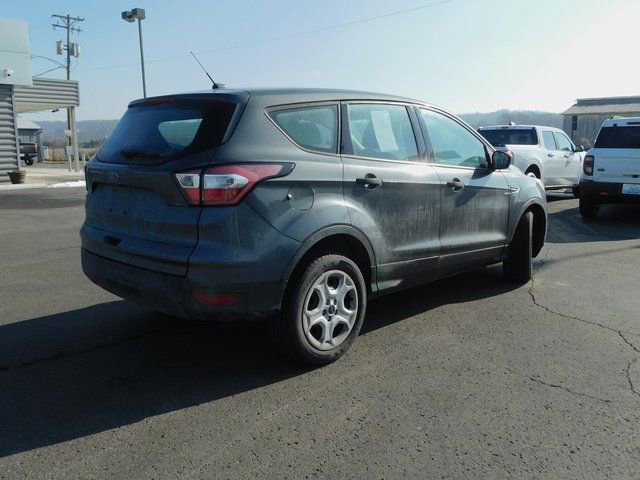 Used 2017 Ford Escape S image 8
