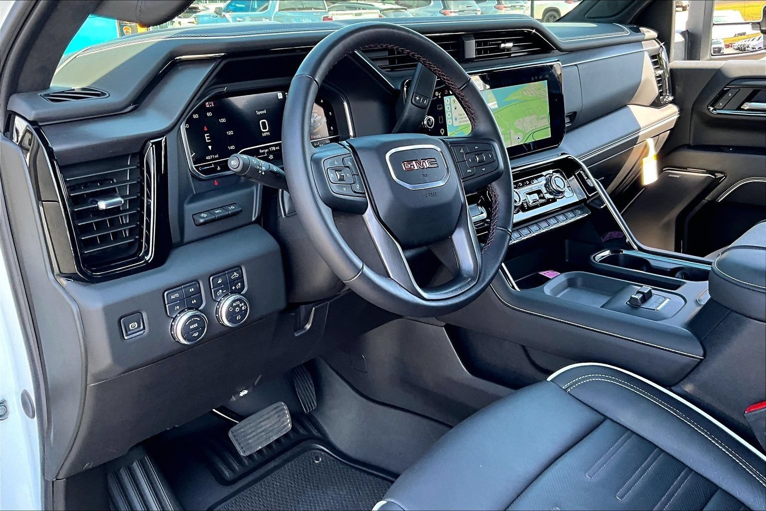 Used 2025 GMC Sierra 2500 AT4X AWD/4WD image 13