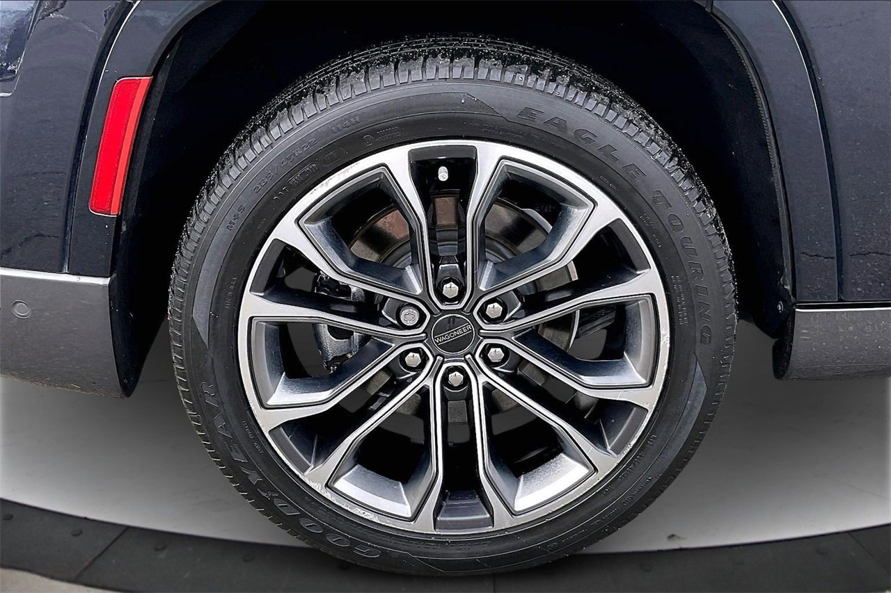 Used 2022 Jeep Grand Wagoneer Series III image 39