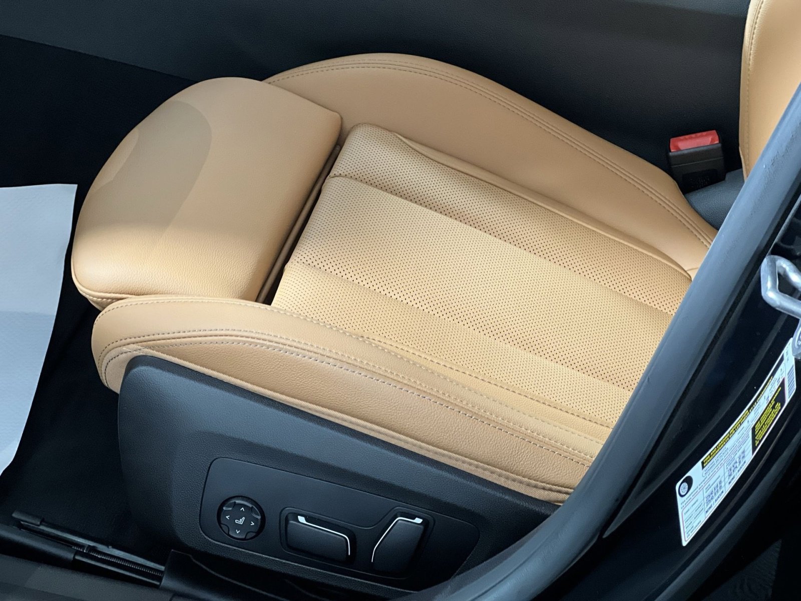 Used 2026 BMW 330i Sedan image 14