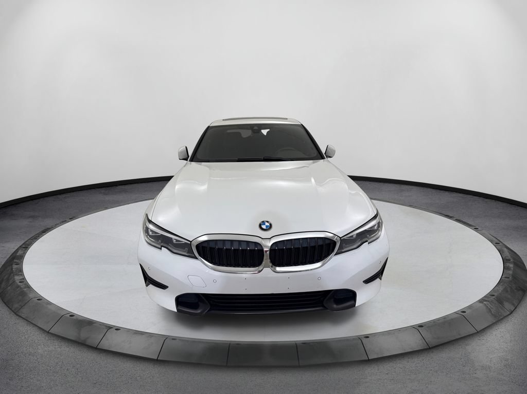Used 2020 BMW 330i xDrive Sedan w/ Convenience Package AWD/4WD image 2
