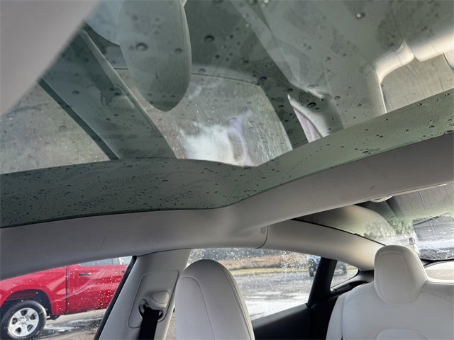 Used 2022 Tesla Model 3 Long Range image 32