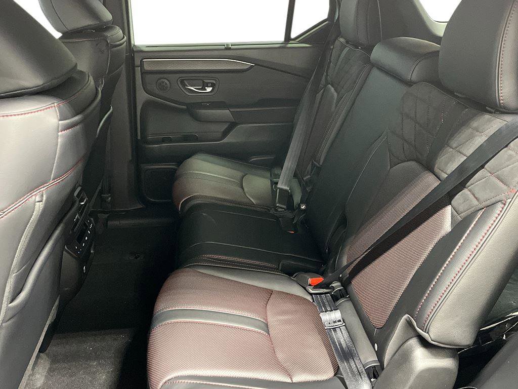 New 2026 Honda Pilot Black Edition image 26