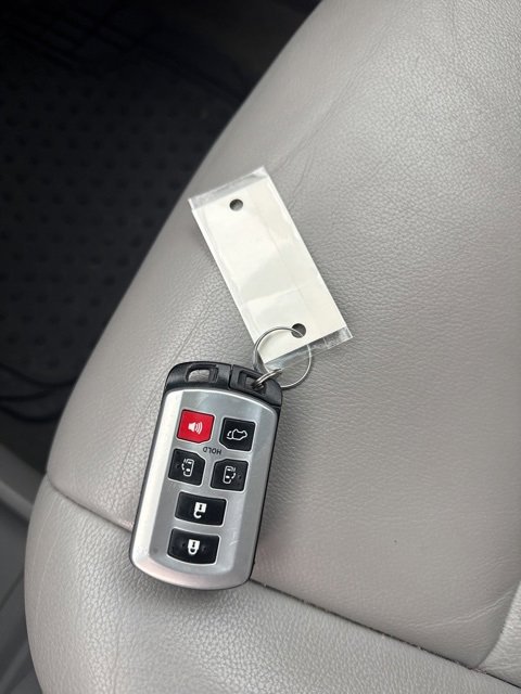 Used 2017 Toyota Sienna XLE w/ XLE Navigation Package image 27