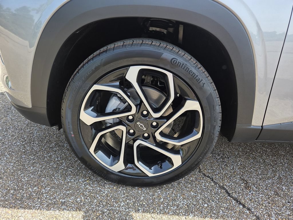 New 2026 Chevrolet Trax RS w/ Driver Confidence Package FWD image 31