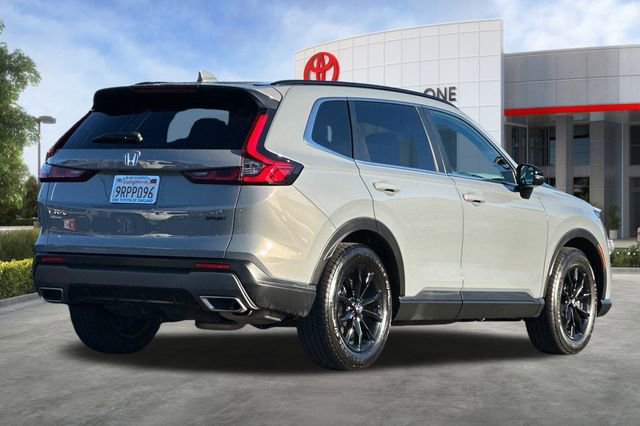 Used 2025 Honda CR-V Sport image 4