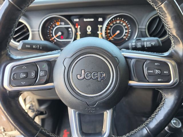Used 2020 Jeep Wrangler Unlimited Sahara AWD/4WD image 37