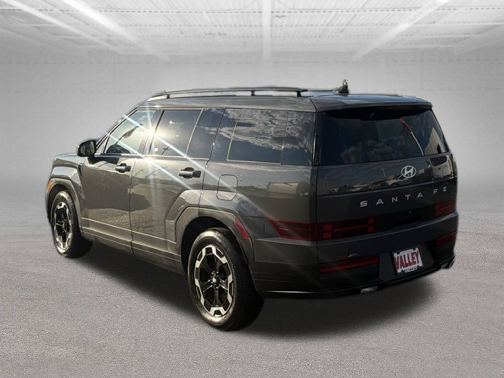 Used 2026 Hyundai Santa Fe SEL FWD image 9