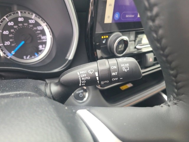 Used 2023 Toyota Highlander Bronze Edition image 24