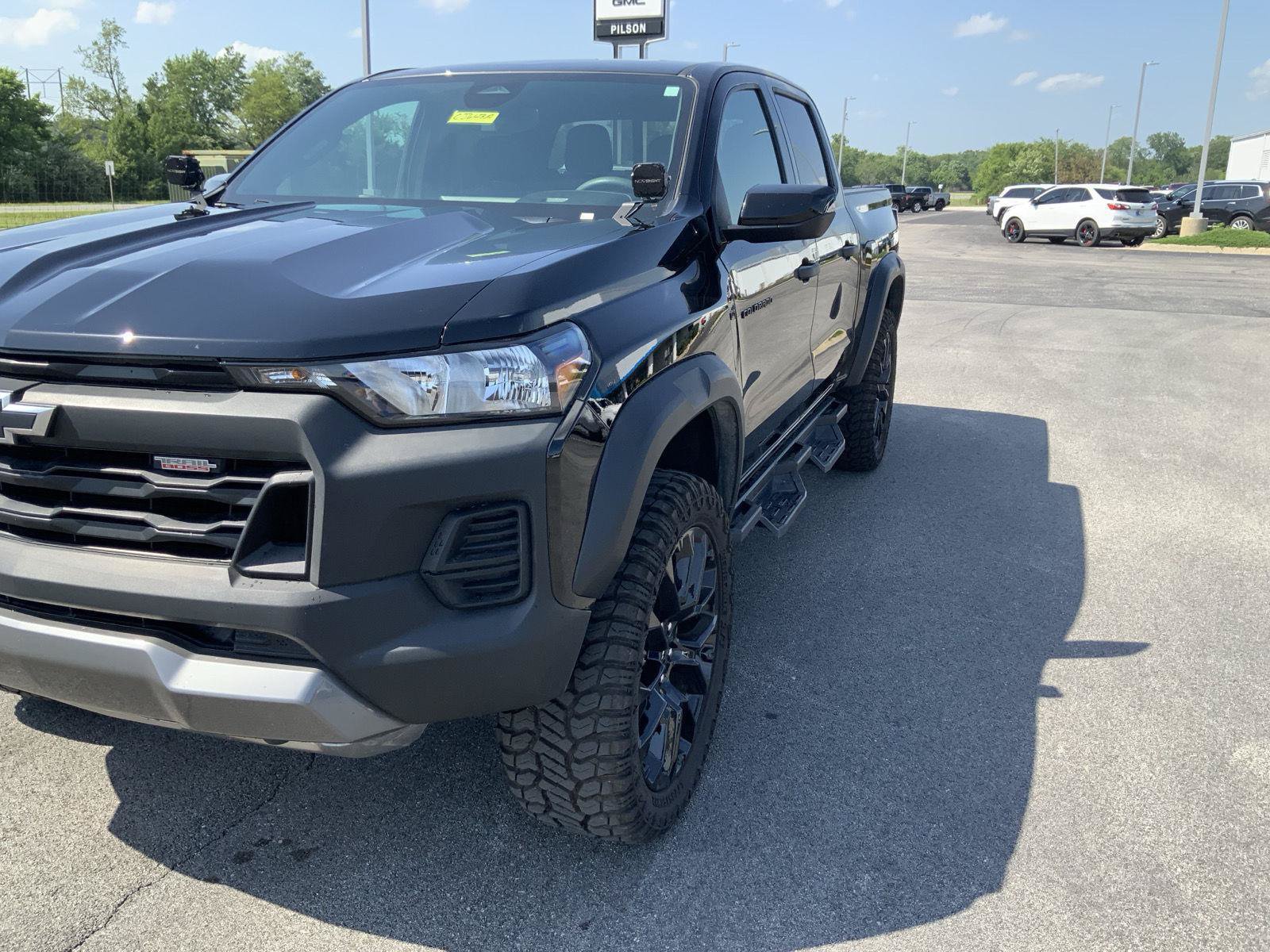Used 2024 Chevrolet Colorado Trail Boss w/ LPO, Skid Plate Package AWD/4WD image 15