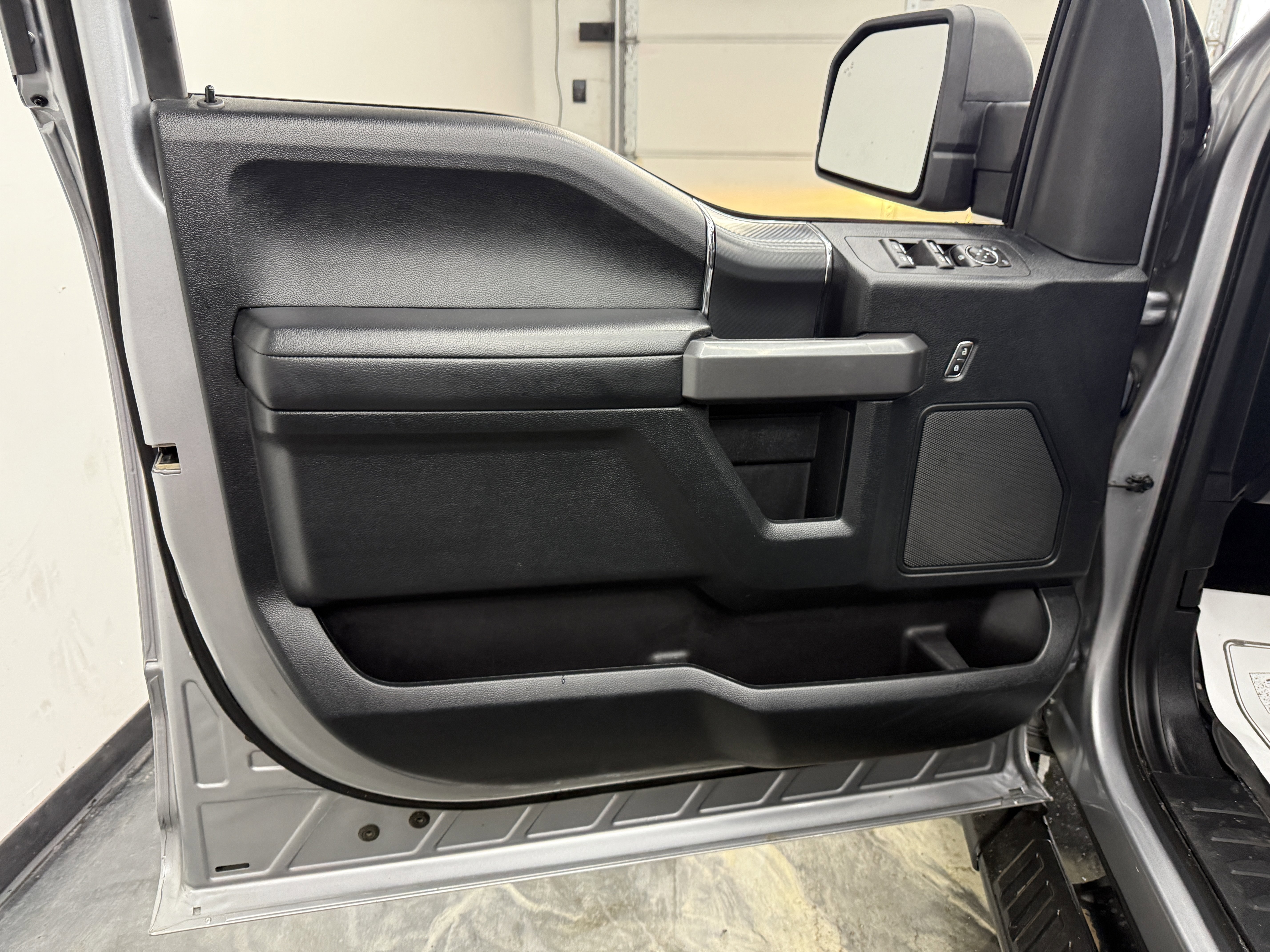 Used 2020 Ford F150 XLT w/ Equipment Group 302A Luxury image 10