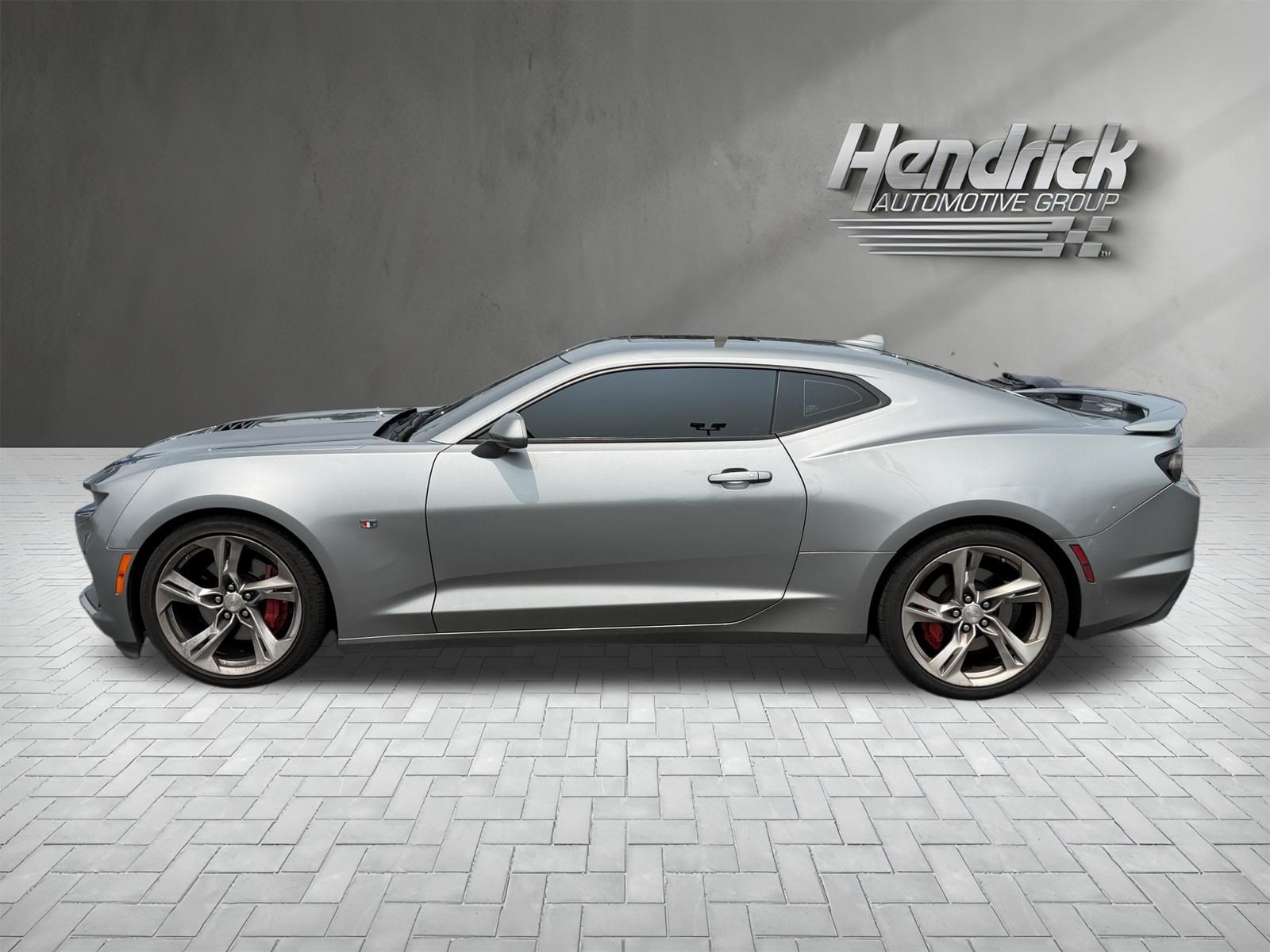 Used 2023 Chevrolet Camaro SS RWD image 8