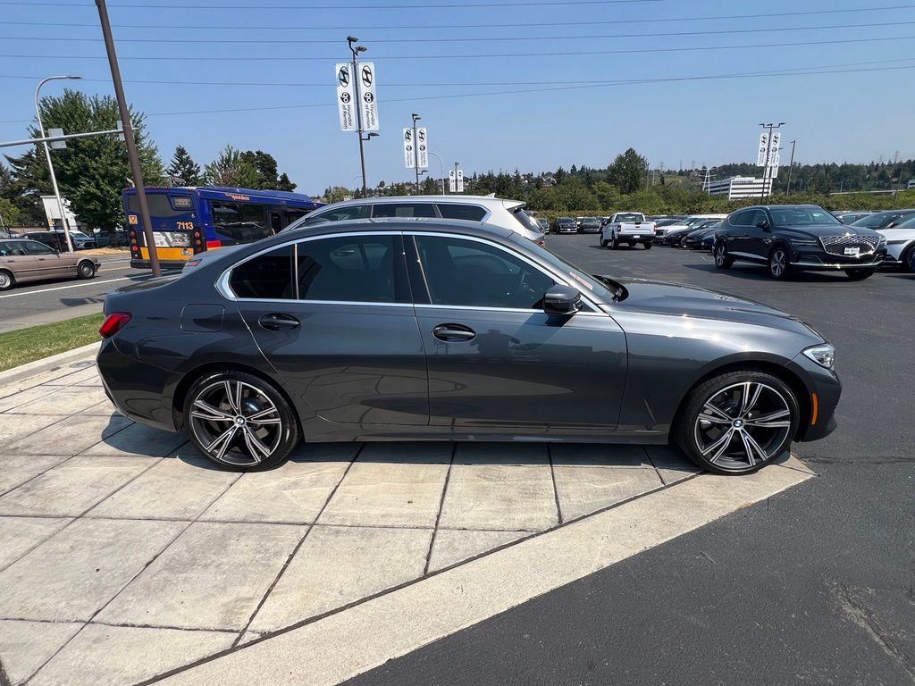 Used 2021 BMW 330i xDrive Sedan w/ Driving Assistance Package AWD/4WD image 6