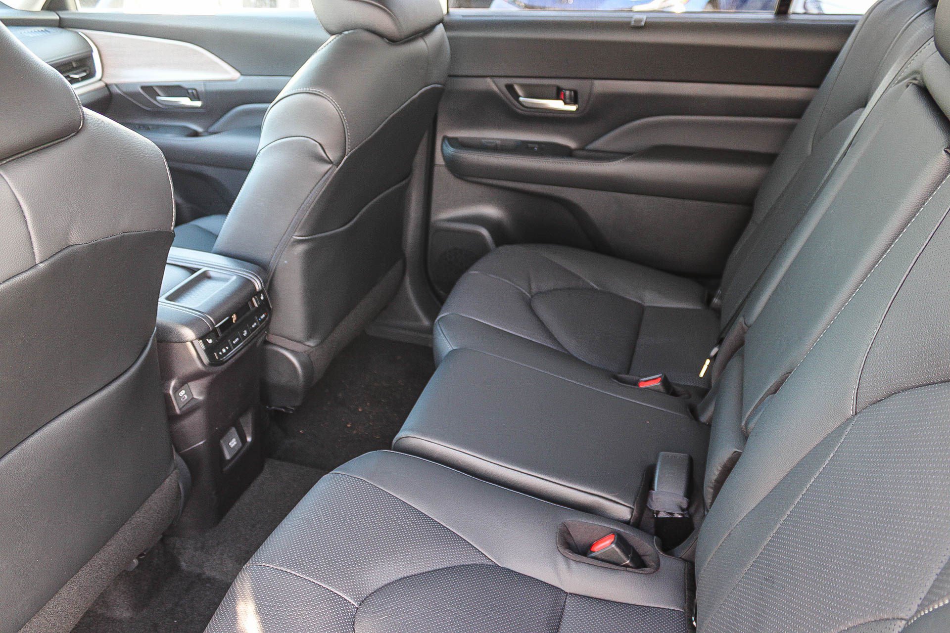New 2026 Toyota Grand Highlander AWD Hybrid image 20