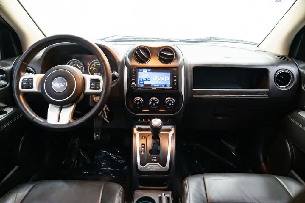 Used 2015 Jeep Compass Limited FWD image 9